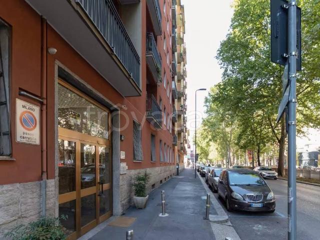 Appartamento in affitto a Milano viale Edoardo Jenner, 63, arredato, riscaldamento centralizzato, vicinanze negozi TrovaCasa
