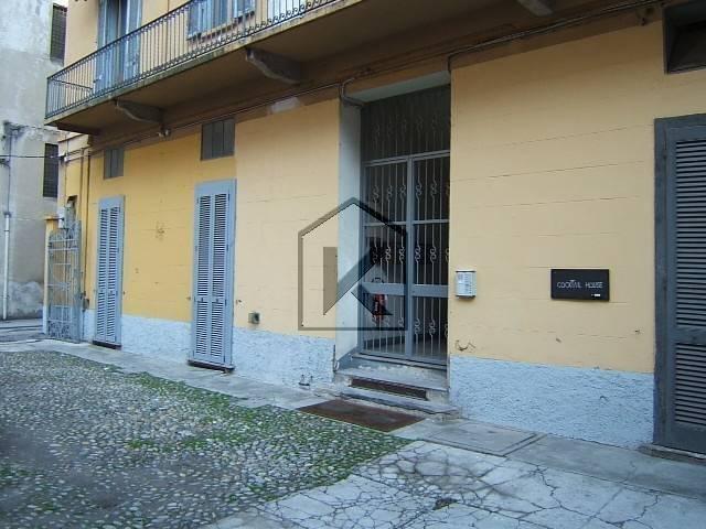 Appartamento in affitto a Milano viale Edoardo Jenner, riscaldamento autonomo, da ristrutturare, parzialmente arredato TrovaCasa