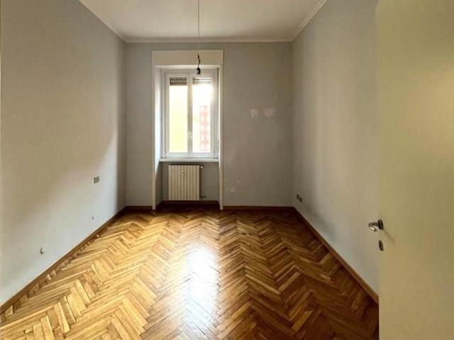 Appartamento in affitto a Milano viale Gabriele d'annunzio 3, non arredato/vuoto, ascensore, libero subito TrovaCasa