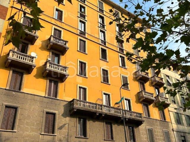 Appartamento in affitto a Milano viale Giovanni da Cermenate, 41, arredato, terrazzo, riscaldamento autonomo TrovaCasa