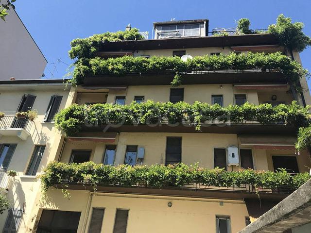 Appartamento in affitto a Milano viale Giovanni da Cermenate, arredato, terrazzo, lavatrice TrovaCasa