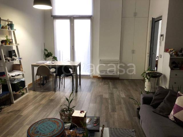 Appartamento in affitto a Milano viale Isonzo, 54, arredato, terrazzo, aria condizionata TrovaCasa