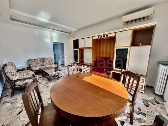 Appartamento in affitto a Milano viale Omero, 24, arredato, giardino privato, doppia esposizione TrovaCasa