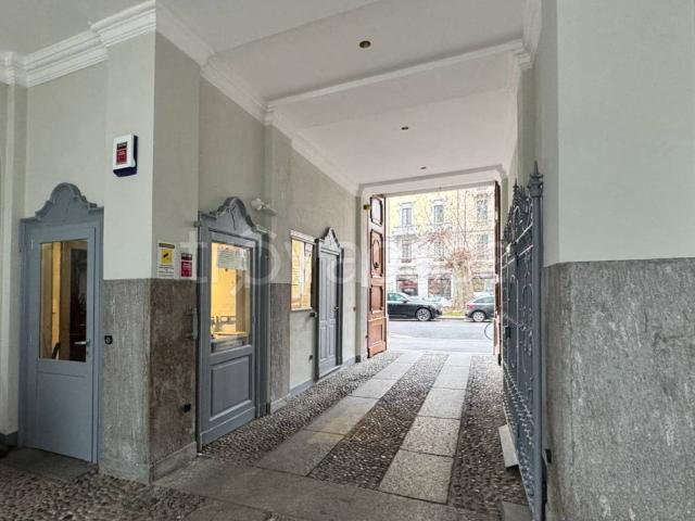Appartamento in affitto a Milano viale Premuda, parzialmente arredato, doppia esposizione, contesto signorile TrovaCasa