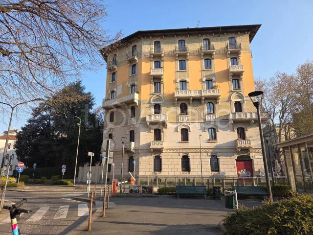 Appartamento in affitto a Milano viale Romagna, 37, arredato, immobile di prestigio, ascensore TrovaCasa