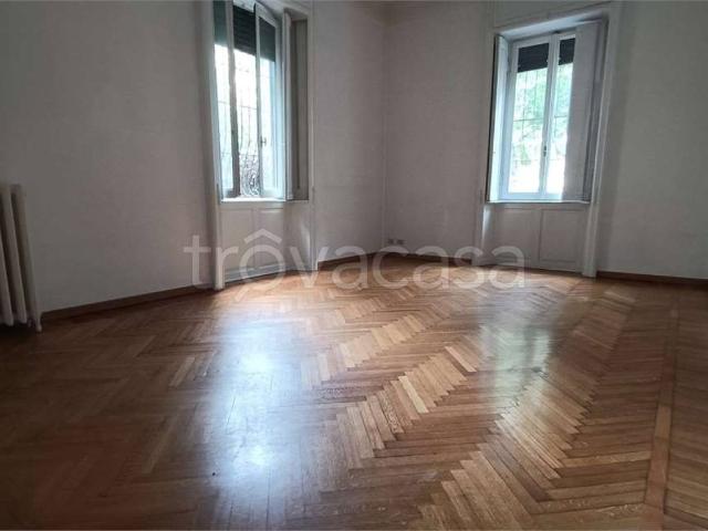 Appartamento in affitto a Milano viale Romagna, 41, giardino privato, ascensore, doppia esposizione TrovaCasa