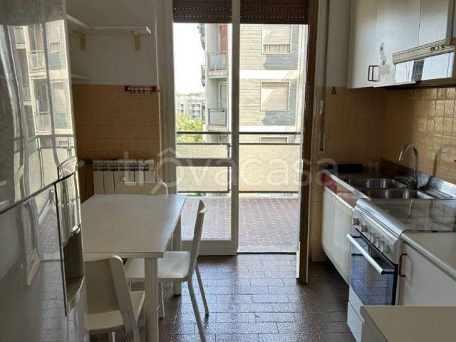 Appartamento in affitto a Milano viale Romolo, 6, arredato, terrazzo, ristrutturato TrovaCasa