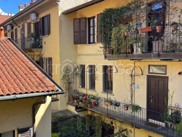 Appartamento in affitto a Milano, arredato, travi a vista, mansarda TrovaCasa