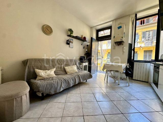 Appartamento in affitto a Milano corso San Gottardo, 41, arredato, cucina a vista TrovaCasa