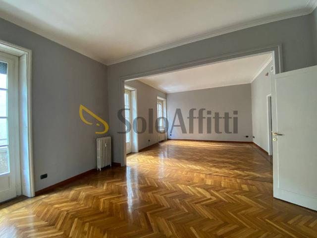 Appartamento in affitto a Milano, immobile di prestigio, parzialmente arredato, luminoso TrovaCasa