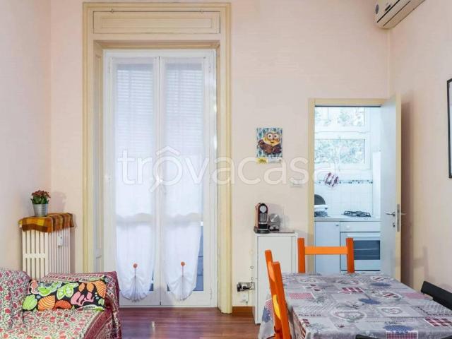 Appartamento in affitto a Milano largo Porto di Classe, arredato, studio TrovaCasa