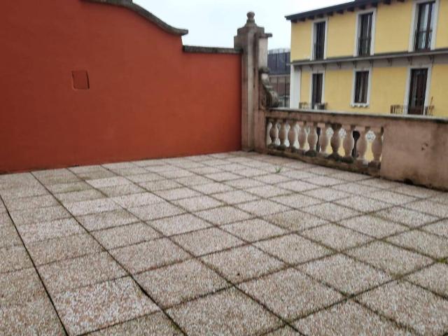Appartamento in affitto a Milano MI