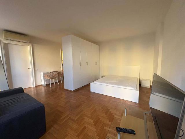 Appartamento in affitto a Milano MI