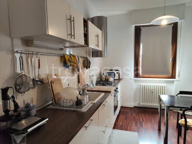 Appartamento in affitto a Milano, parzialmente arredato, ascensore, doppia esposizione TrovaCasa