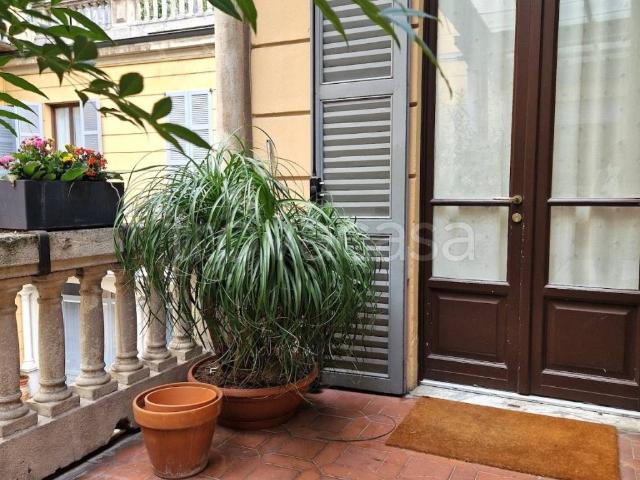 Appartamento in affitto a Milano piazza Castello, arredato, terrazzo, lavatrice TrovaCasa