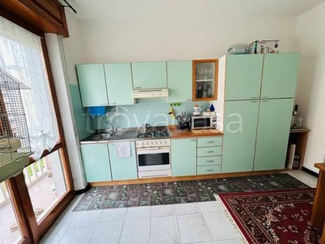 Appartamento in affitto a Milano piazza Geremia Bonomelli, arredato, terrazzo, ultimo piano TrovaCasa