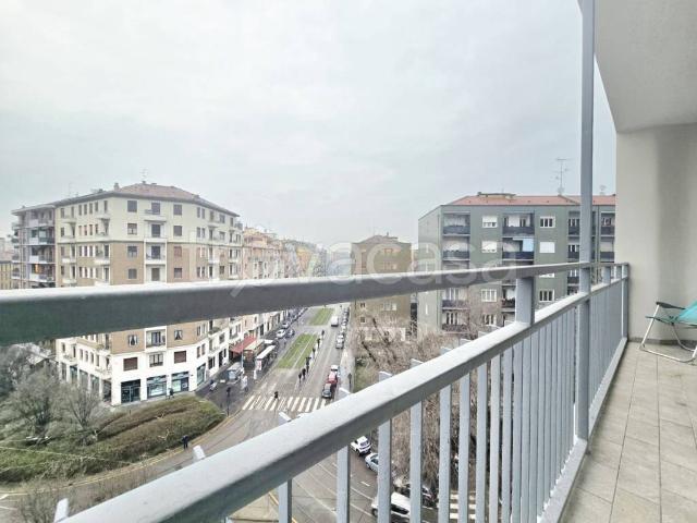 Appartamento in affitto a Milano piazza Ernesto De Angeli, 2, arredato, balcone, cucina abitabile TrovaCasa