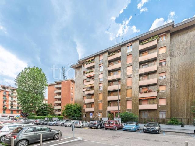 Appartamento in affitto a Milano piazza Ernesto De Angeli, arredato, ristrutturato, contesto signorile TrovaCasa