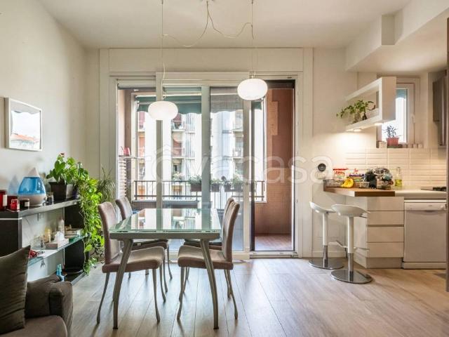 Appartamento in affitto a Milano piazza Ernesto De Angeli, arredato, terrazzo, ascensore TrovaCasa