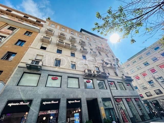 Appartamento in affitto a Milano piazza Santa Maria Beltrade, 2, box, libero subito, riscaldamento centralizzato TrovaCasa