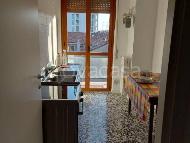 Appartamento in affitto a Milano piazza Tirana, arredato, terrazzo, balcone TrovaCasa