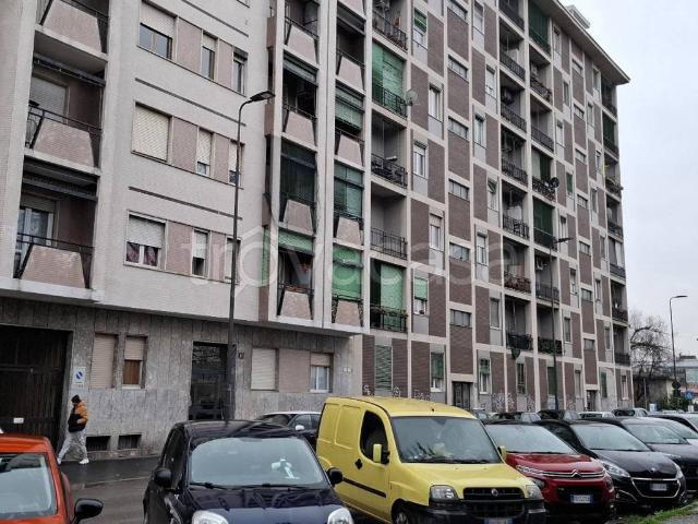 Appartamento in affitto a Milano piazza Tirana, 15, arredato, ascensore, vicinanze negozi TrovaCasa