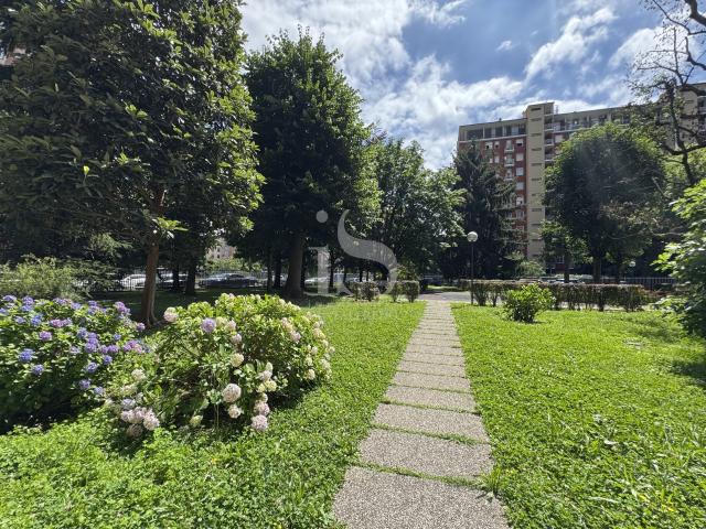 APPARTAMENTO in AFFITTO a MILANO SAN SIRO / CERTOSA / ZAVATTARI di 3 vani
