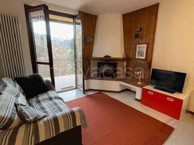 Appartamento in affitto a Moggio via Privata Gerola, 6, arredato, giardino, terrazzo TrovaCasa