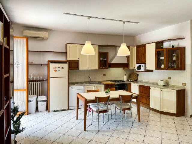 Appartamento in affitto a Modena via cile 70, arredato, zona residenziale, aria condizionata TrovaCasa