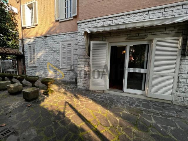 Appartamento in affitto a Modena via Archirola, non arredato/vuoto, giardino privato, posto auto TrovaCasa