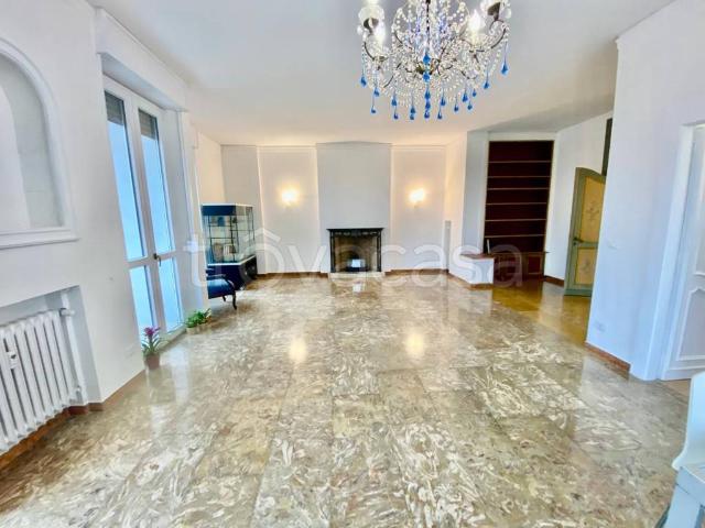 Appartamento in affitto a Modena via Archirola, arredato, terrazzo, luminoso TrovaCasa