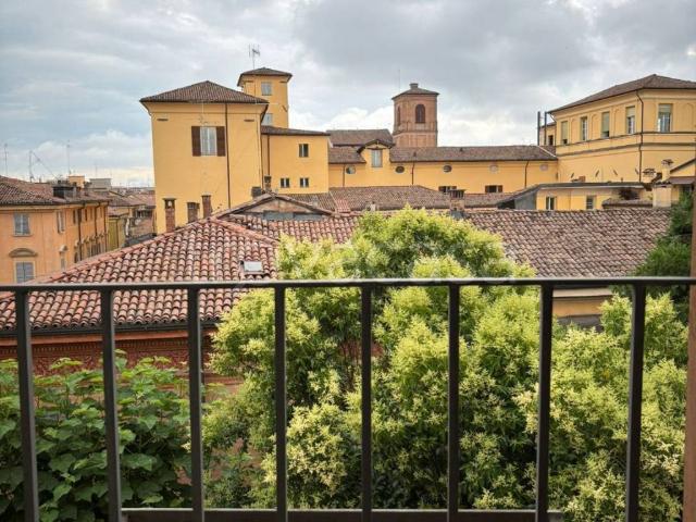 Appartamento in affitto a Modena via dei Servi, arredato, ultimo piano, centrale TrovaCasa