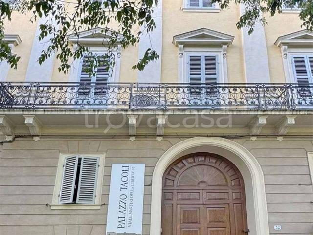 Appartamento in affitto a Modena viale Martiri della Libertà, 32, arredato, nuova costruzione, centrale TrovaCasa