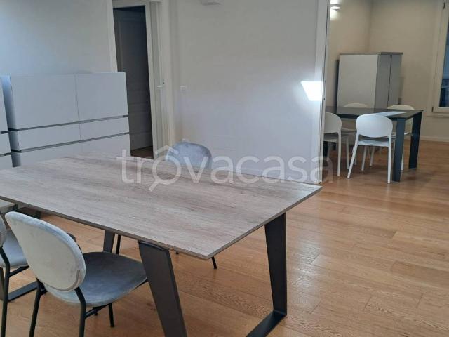 Appartamento in affitto a Modena, arredato, ascensore, ultimo piano TrovaCasa
