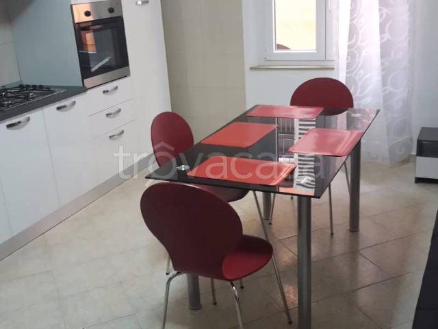 Appartamento in affitto a Modena, arredato, centrale, cantina TrovaCasa