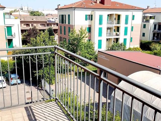 Appartamento in affitto a Modena MO