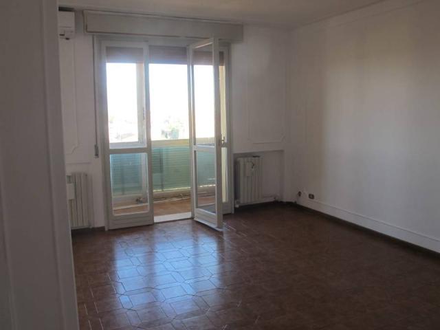 Appartamento in affitto a Modena MO