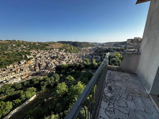 Appartamento in affitto a Modica via fontana, 64, arredato, box, vista panoramica TrovaCasa