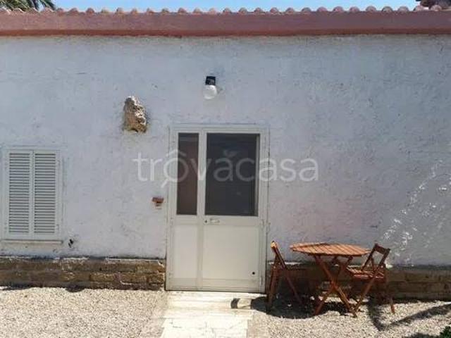 Appartamento in affitto a Montalto di Castro strada Tavolaro, posto auto, angolo cottura TrovaCasa