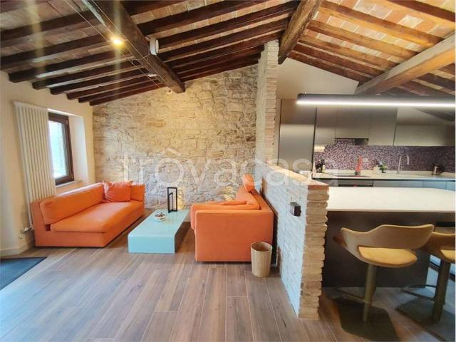 Appartamento in affitto a Monte Castello di Vibio, arredato, giardino, terrazzo TrovaCasa