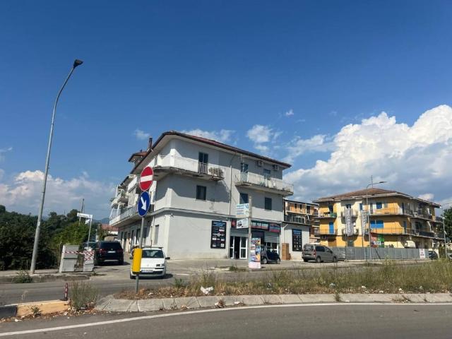 Appartamento in affitto a Montecorvino Pugliano viale della Libertà, arredato, caminetto, balcone TrovaCasa