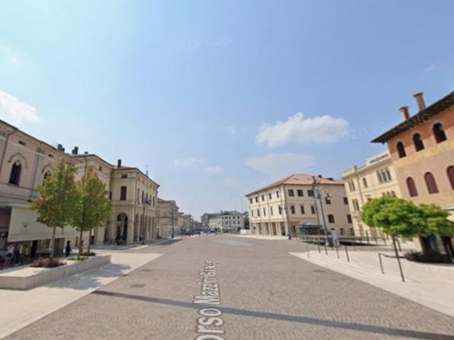 Appartamento in affitto a Montebelluna corso mazzini, arredato, posto auto, box TrovaCasa