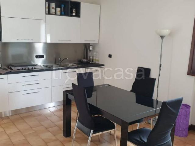 Appartamento in affitto a Montegrotto Terme, arredato, terrazzo, cucina a vista TrovaCasa