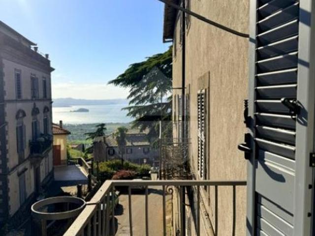 Appartamento in affitto a Montefiascone