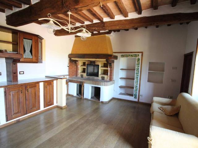 Appartamento in affitto a Montespertoli FI