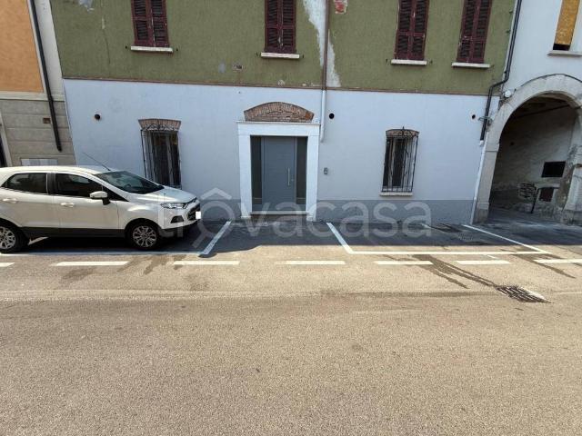Appartamento in affitto a Montichiari via Pietro Zocchi Alberti, arredato, ristrutturato, centrale TrovaCasa