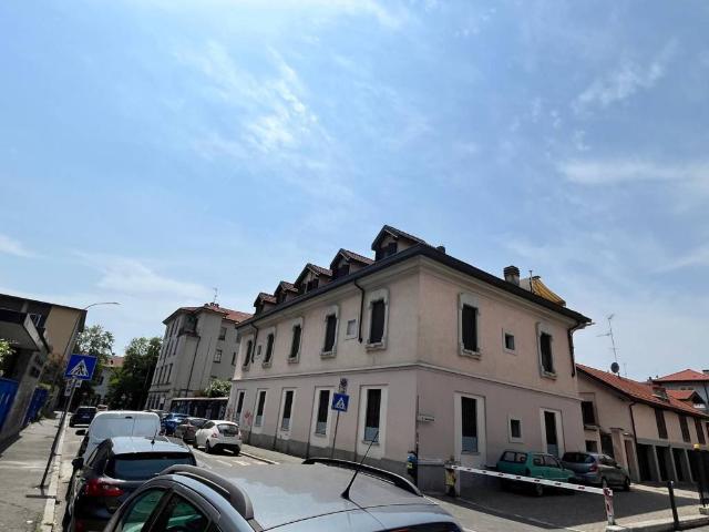 Appartamento in affitto a Monza MB