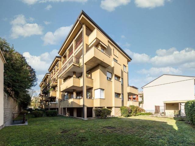 Appartamento in affitto a Monza MB