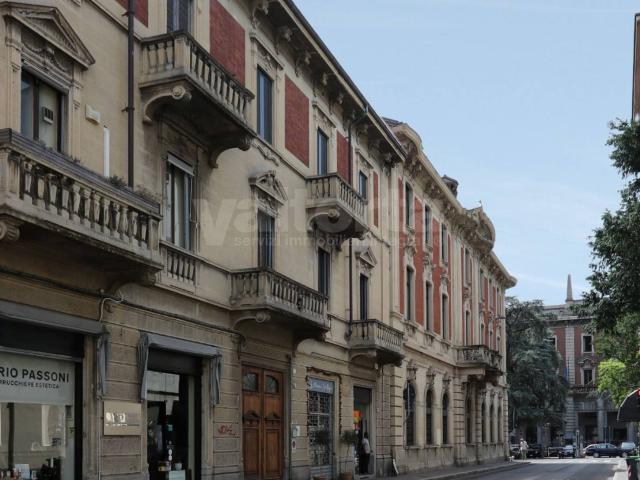 Appartamento in affitto a Monza, Centro storico