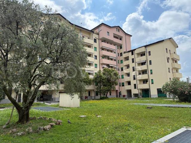 Appartamento in affitto a Monza via Giorgio De Chirico, 4, Amati Stadio